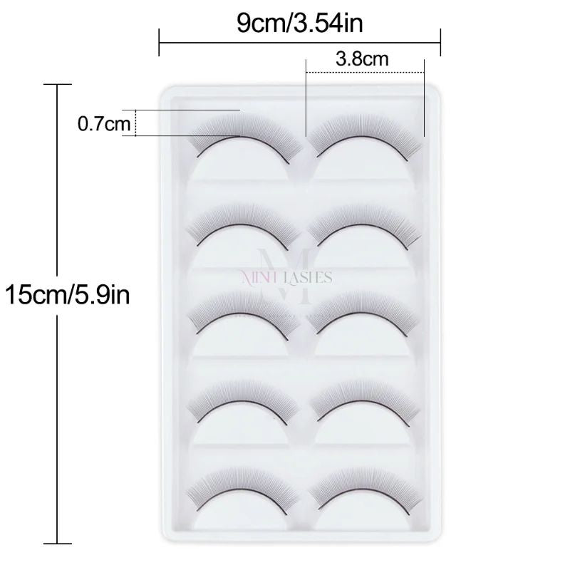 Training eyelashes tray showing detailed size and dimensions for accurate lash practice.