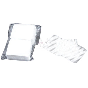 Pack of tweezers cleanser pads used to remove eyelash extension glue from lash tweezers safely and efficiently.