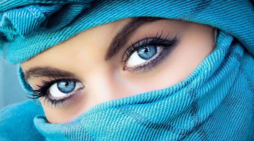 Super surprising facts about eyelashes